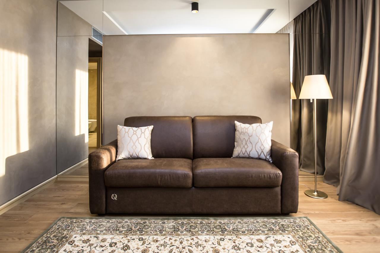 Agroturizem Kodra E Kuajve Hotel Shkallnur ภายนอก รูปภาพ